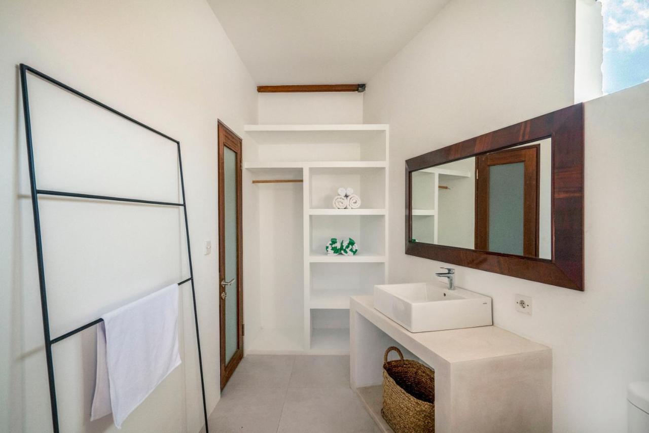 Batu Belig Living Managed By Cpm Bali Apartamento Seminyak Exterior foto